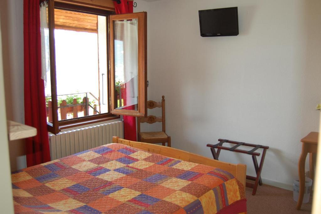 Hotel Au Bon Logis Risoul Pokoj fotografie